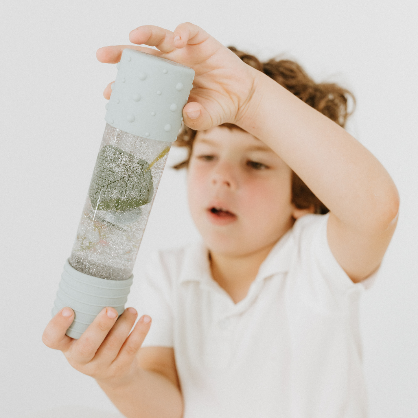 DIY Calm Down Bottle – Penguin Sensory Craft