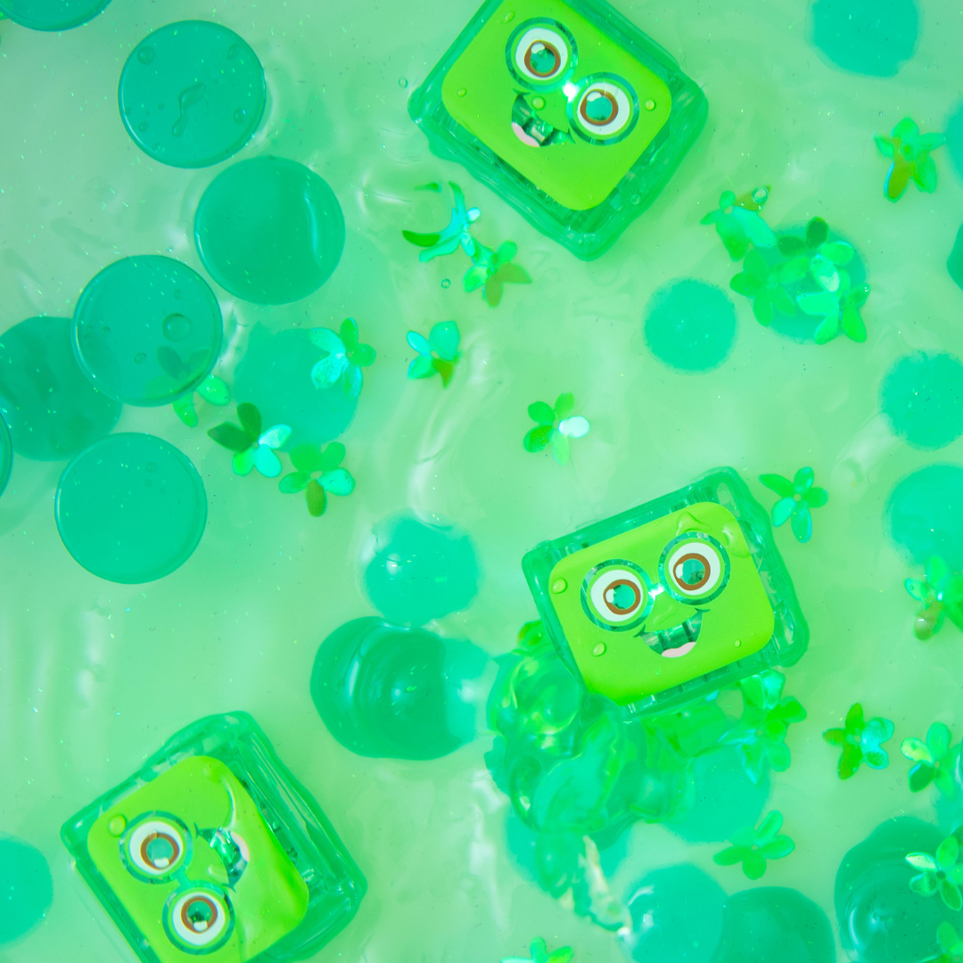 Glo Pal Cube Party Pal Light-Up Sensory Water Toy