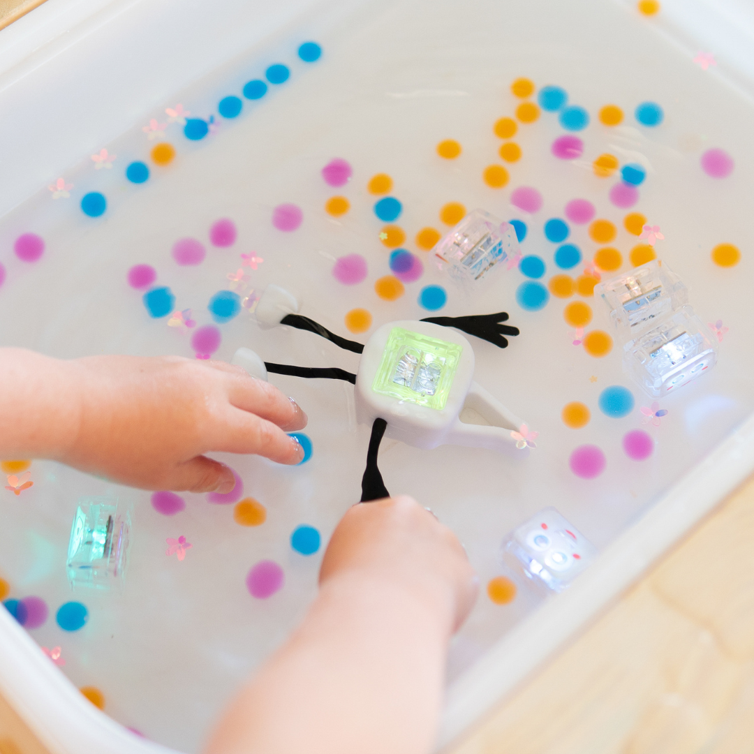 Glo Pal Cube Party Pal Light-Up Sensory Water Toy