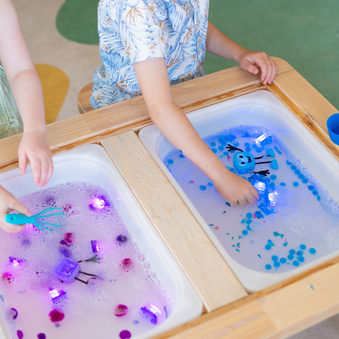 Glo Pal Cube Party Pal Light-Up Sensory Water Toy